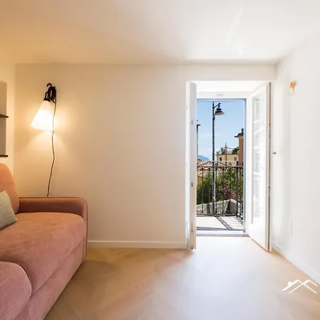 2min | 2br| Wifi|a/c| By Tilo Genova